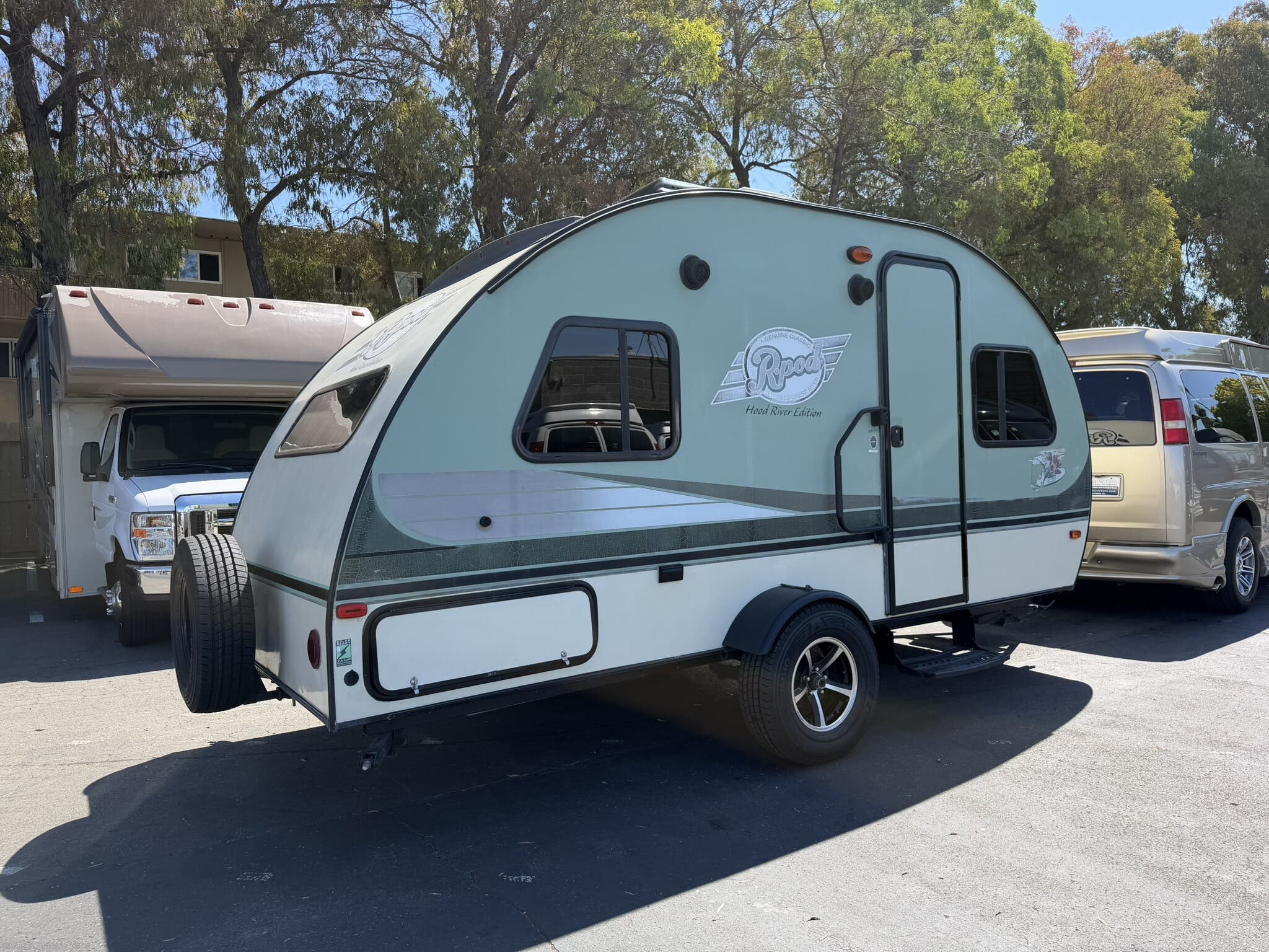 2016 Forest River R-Pod 177 - Used Class B For Sale by Classic Vans in Hayward, California