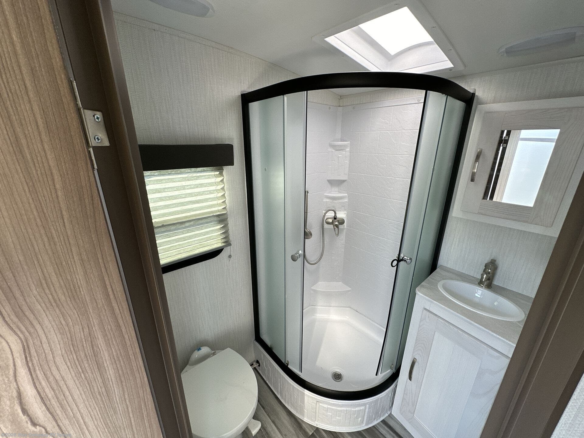 2024 Cruiser RV Twilight Signature TWS-21RB RV for Sale in Dover, FL ...