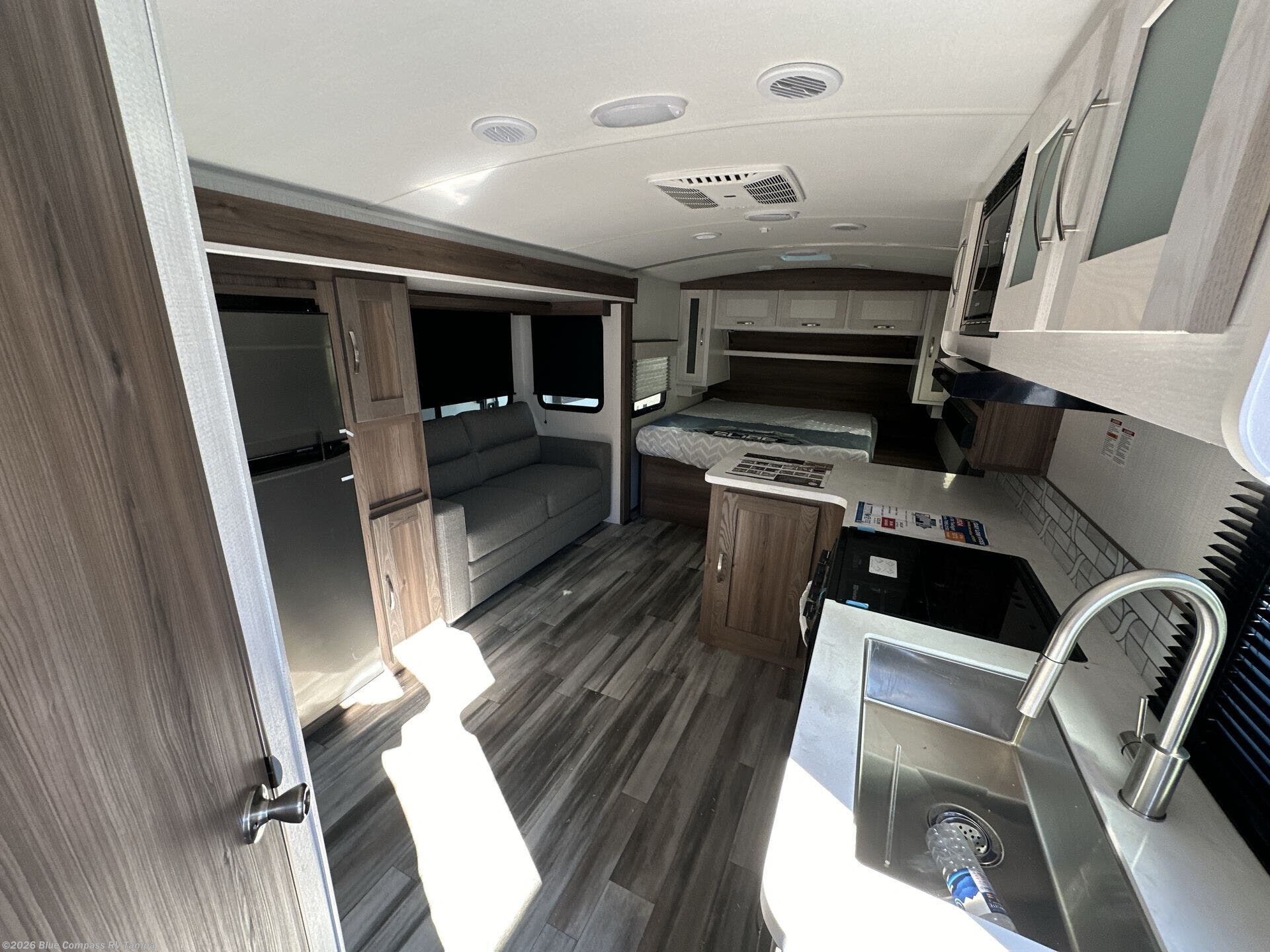 2024 Cruiser RV Twilight Signature TWS-21RB RV for Sale in Dover, FL ...