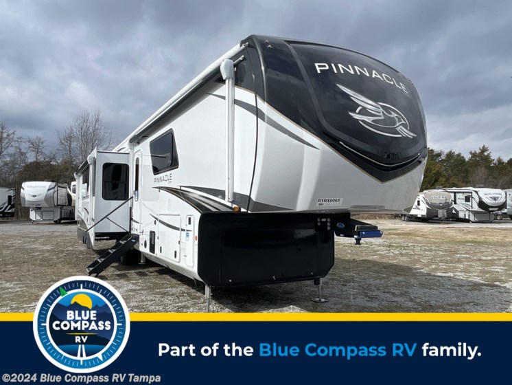 New 2024 Jayco Pinnacle 38FBRK available in Dover, Florida