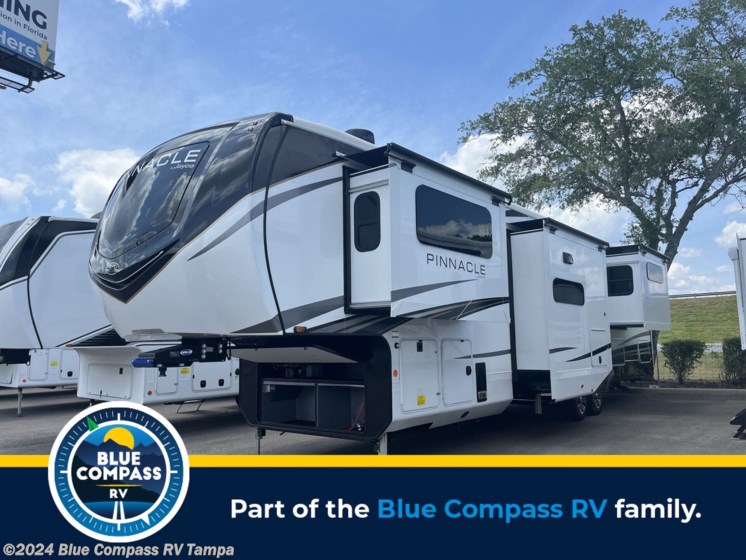 New 2024 Jayco Pinnacle 38FLGS available in Dover, Florida