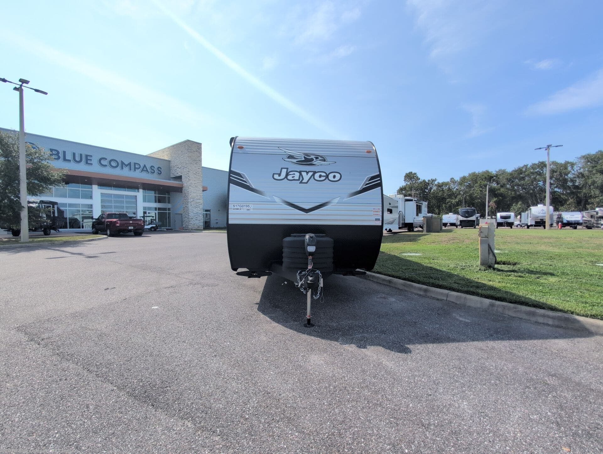 New 2026 Jayco Jay Flight SLX 225MLSW available in Dover, Florida