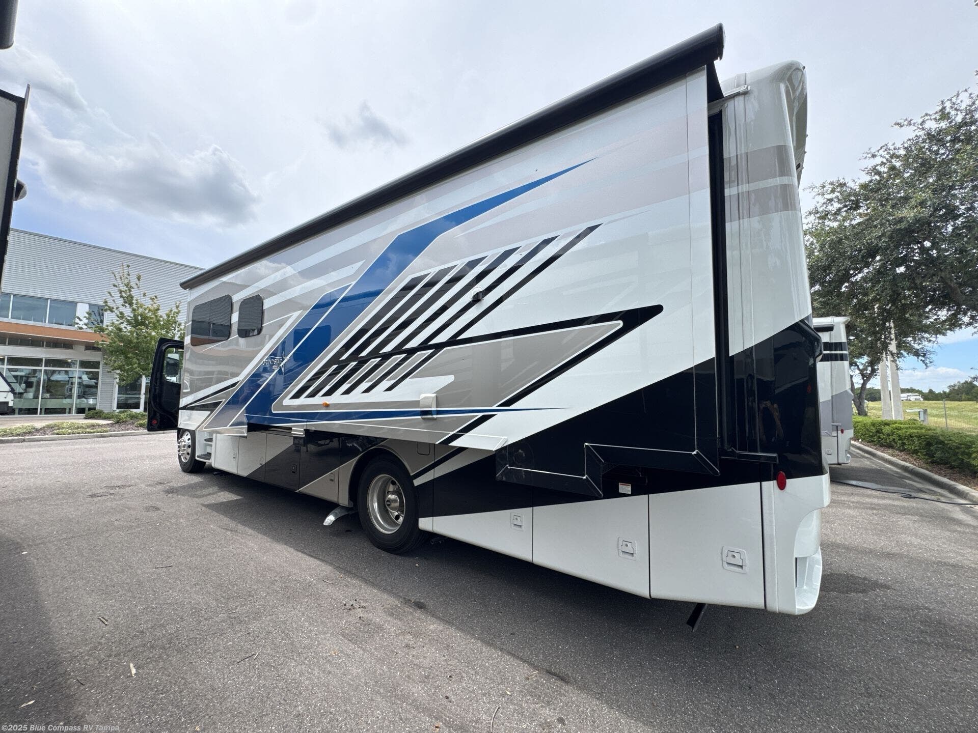 New 2026 Newmar Grand Star 3444 available in Dover, Florida