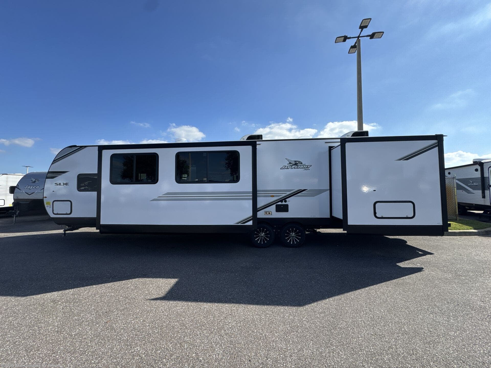 New 2026 Jayco Jay Flight SLX 380DQS available in Dover, Florida