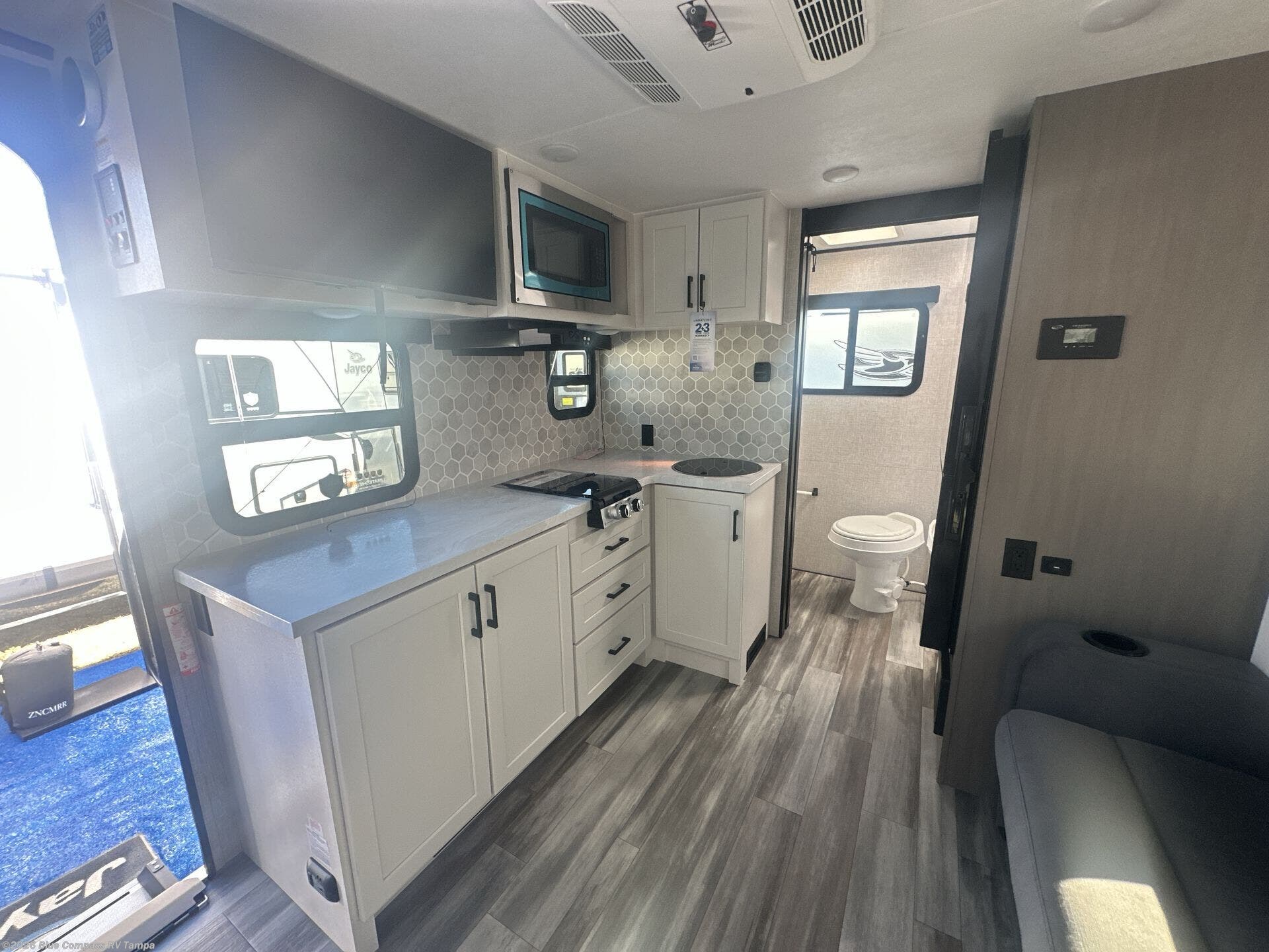 2025 Jayco Jay Feather Air 16rb RV for Sale in Dover, FL 33527 ...