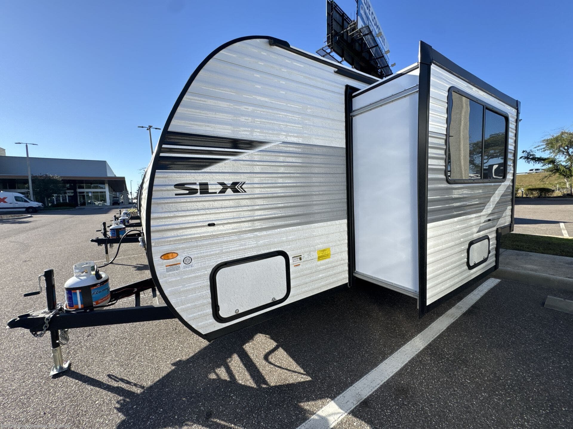 New 2026 Jayco Jay Flight SLX 197MB available in Dover, Florida