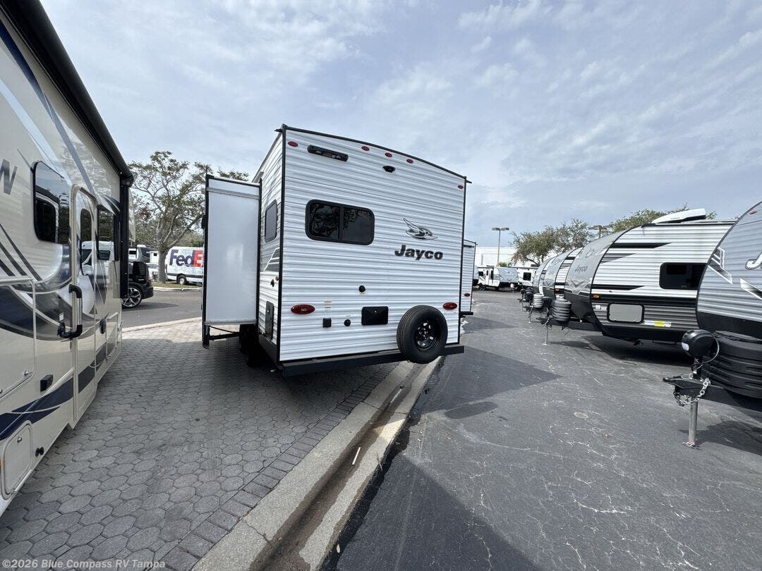 New 2025 Jayco Jay Flight SLX 225MLS available in Dover, Florida