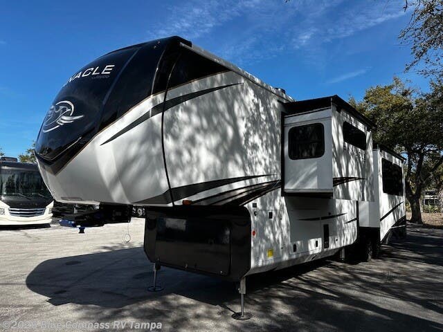 2025 Pinnacle 38FBRK by Jayco from Blue Compass RV Tampa in Dover, Florida