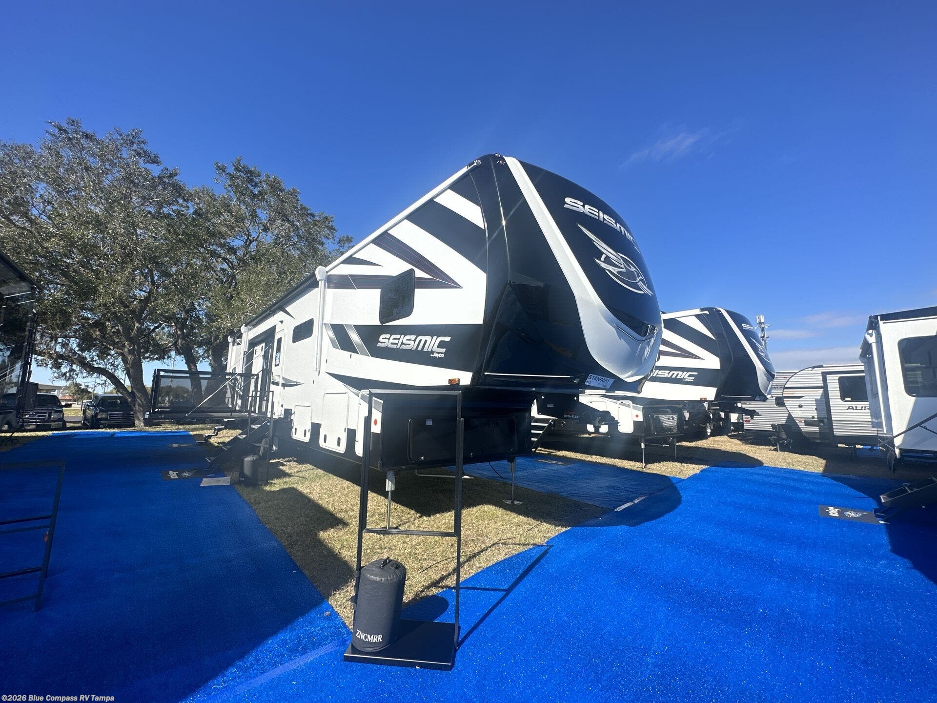 2026 Seismic 413 by Jayco from Blue Compass RV Tampa in Dover, Florida