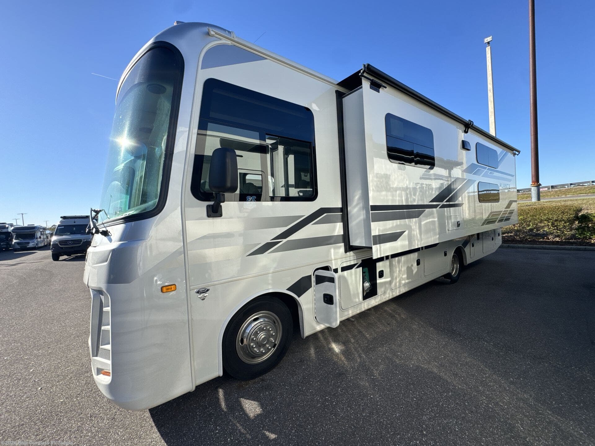 New 2026 Jayco Alante 29F available in Dover, Florida