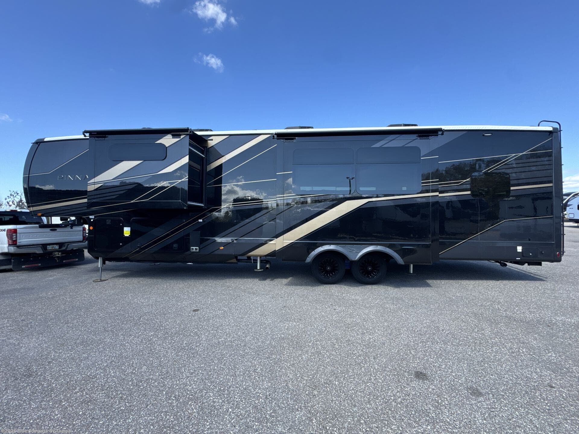 2026 Pinnacle 38FBRK by Jayco from Blue Compass RV Tampa in Dover, Florida