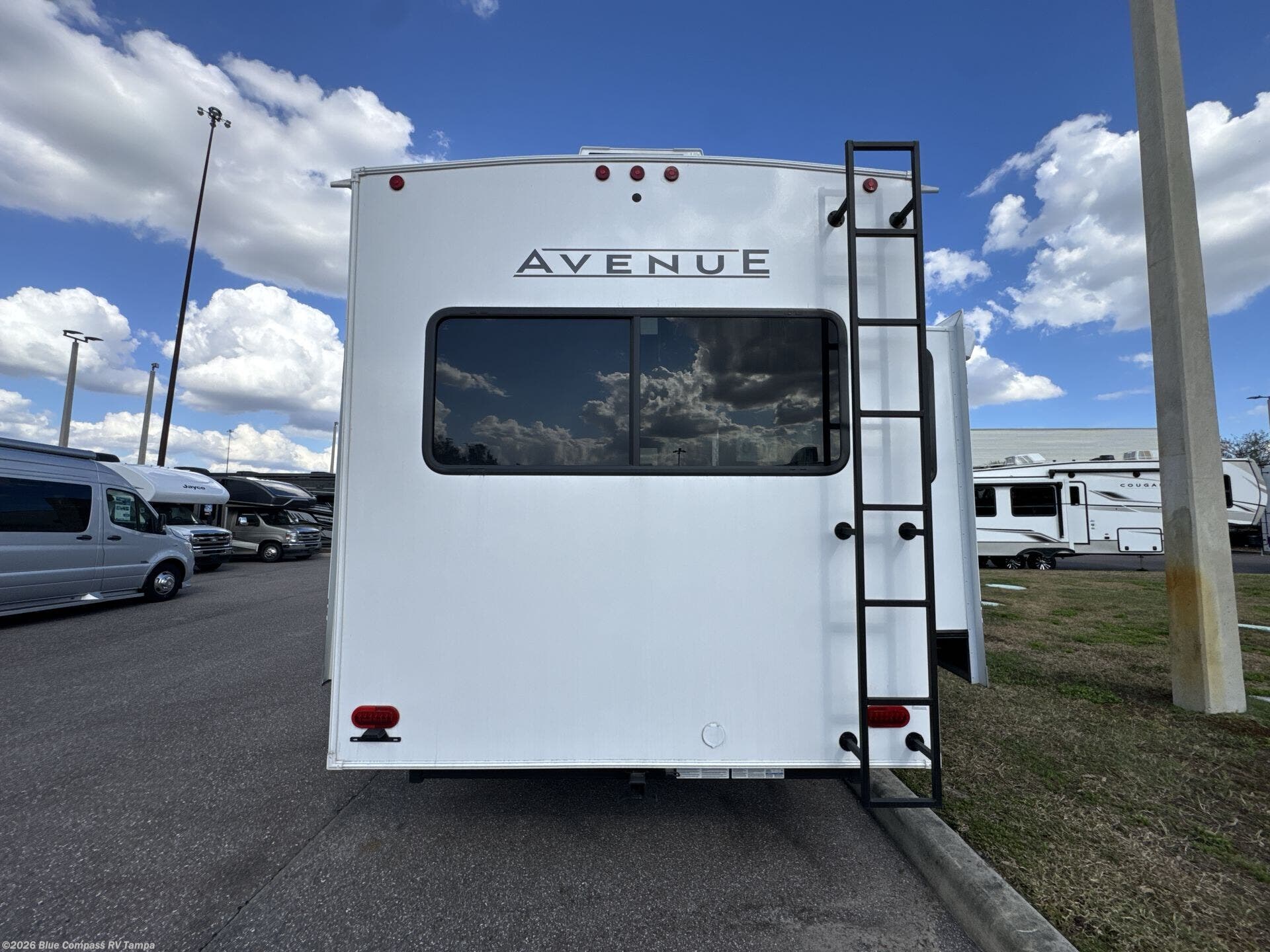 New 2026 Alliance RV Avenue 32RLS available in Dover, Florida