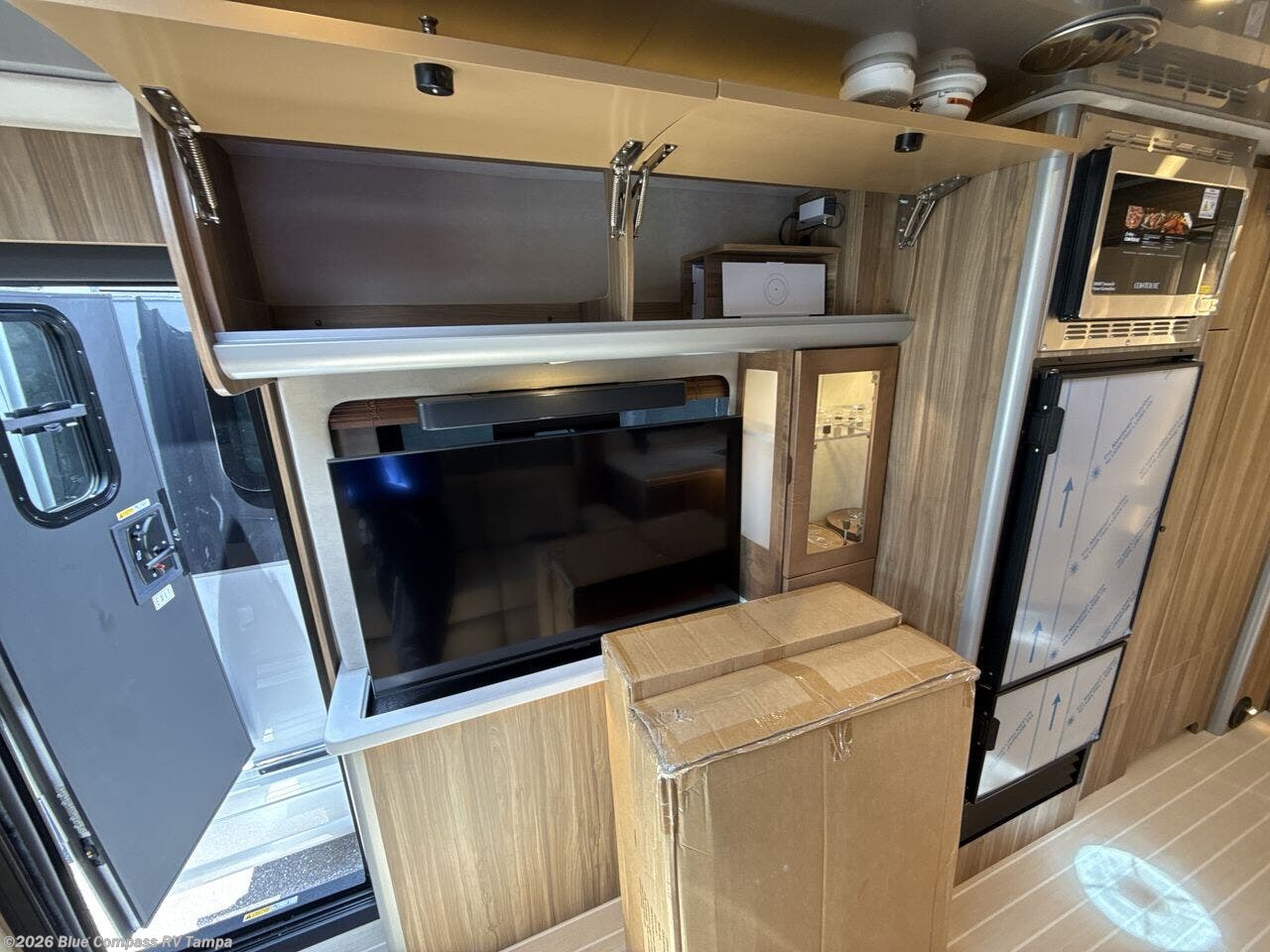 2026 Atlas by Airstream from Blue Compass RV Tampa in Dover, Florida