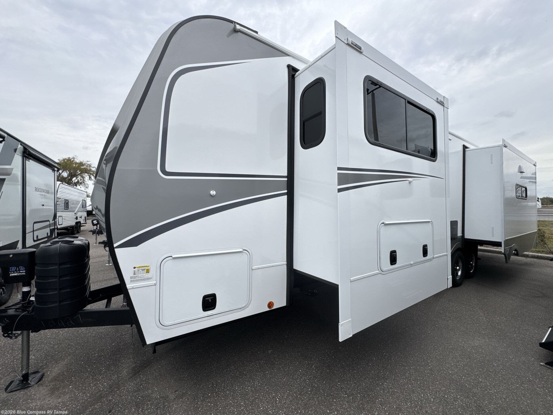 New 2026 Alliance RV Avenue 332RL available in Dover, Florida