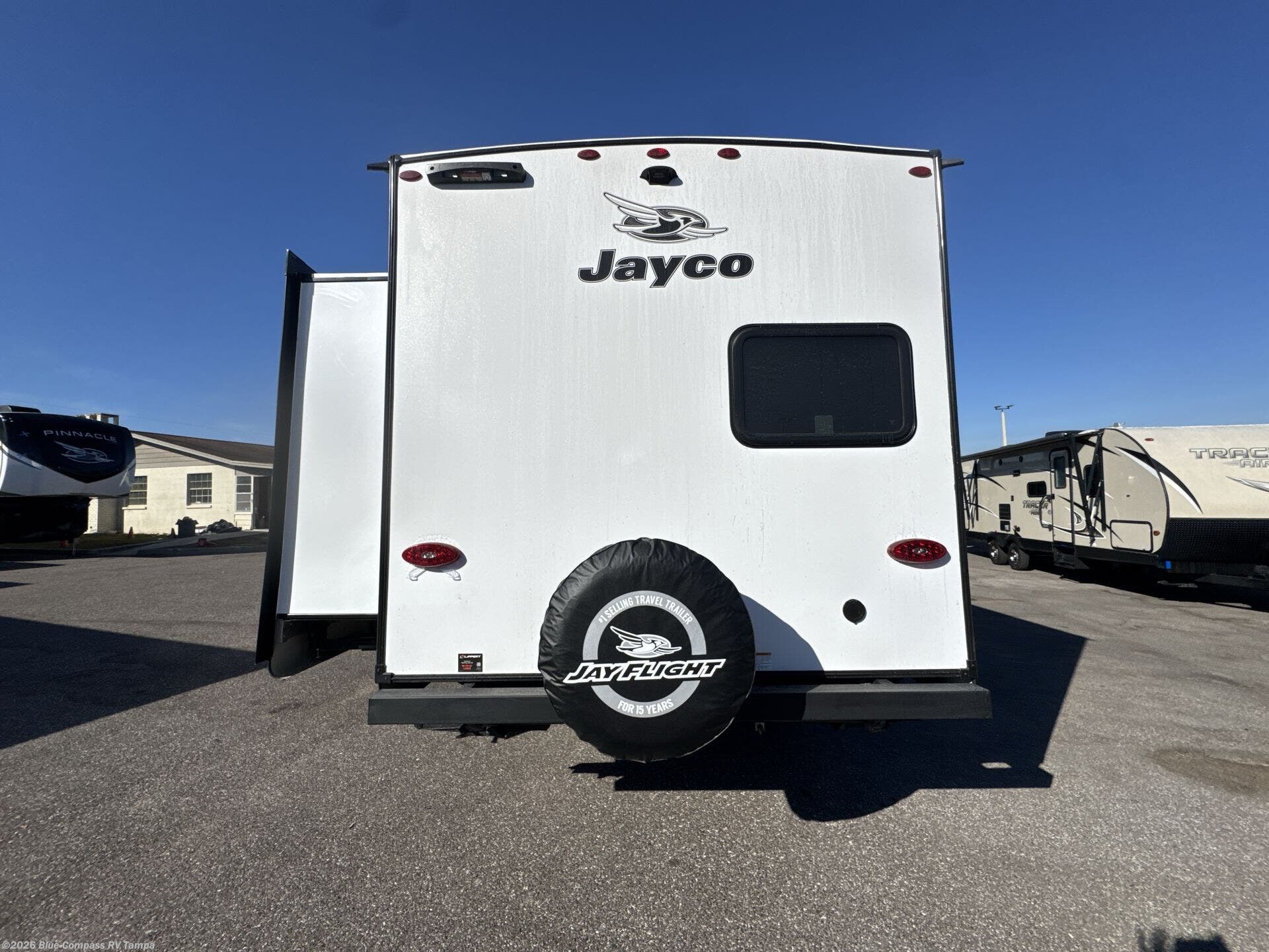 New 2026 Jayco Jay Flight SLX 321BDS available in Dover, Florida