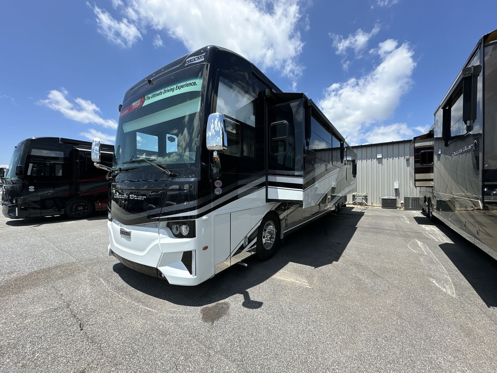 2026 Dutch Star 4340 by Newmar from Blue Compass RV Tampa in Dover, Florida