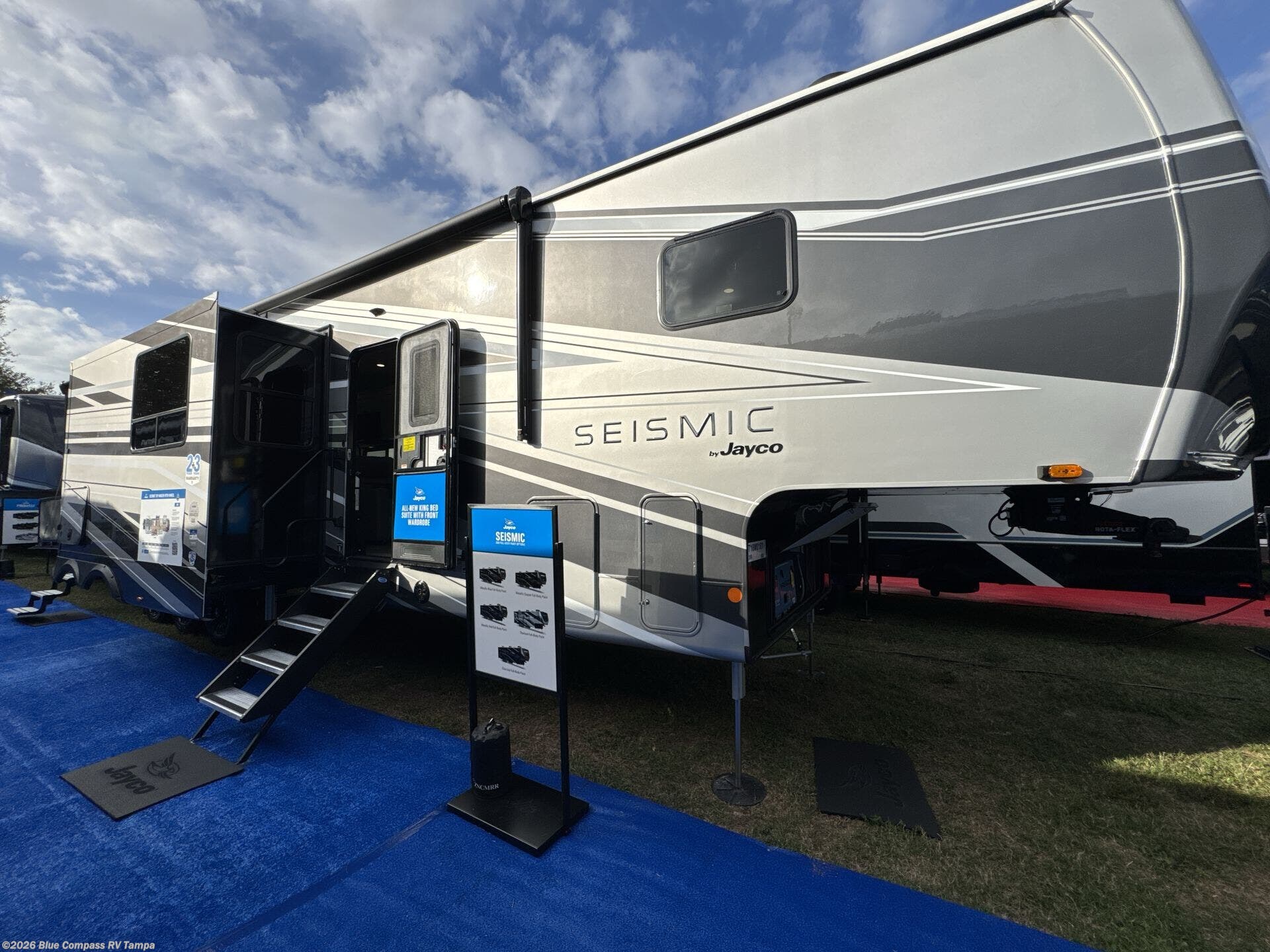 2026 Seismic 399 by Jayco from Blue Compass RV Tampa in Dover, Florida