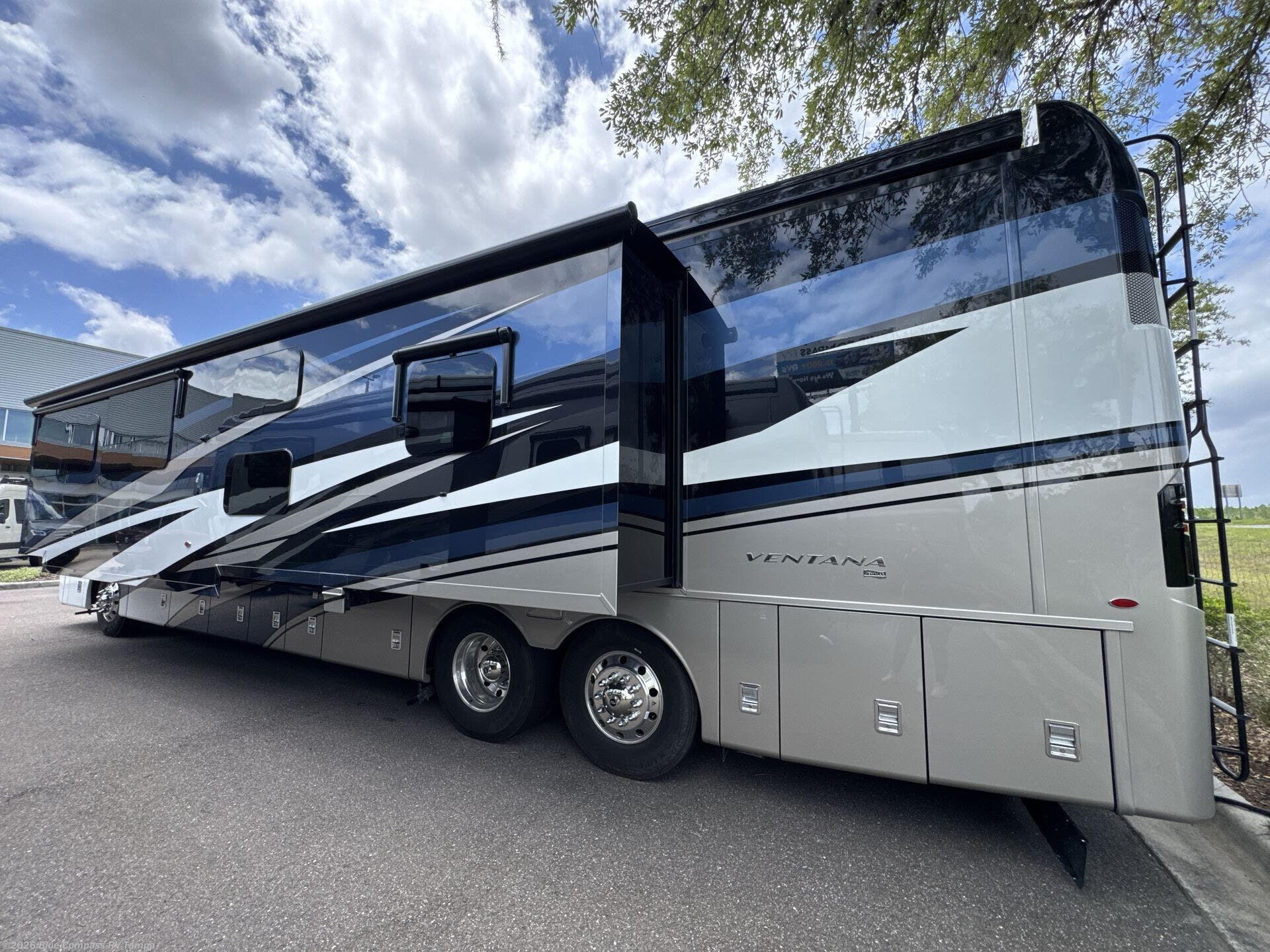 New 2026 Newmar Ventana 4340 available in Dover, Florida