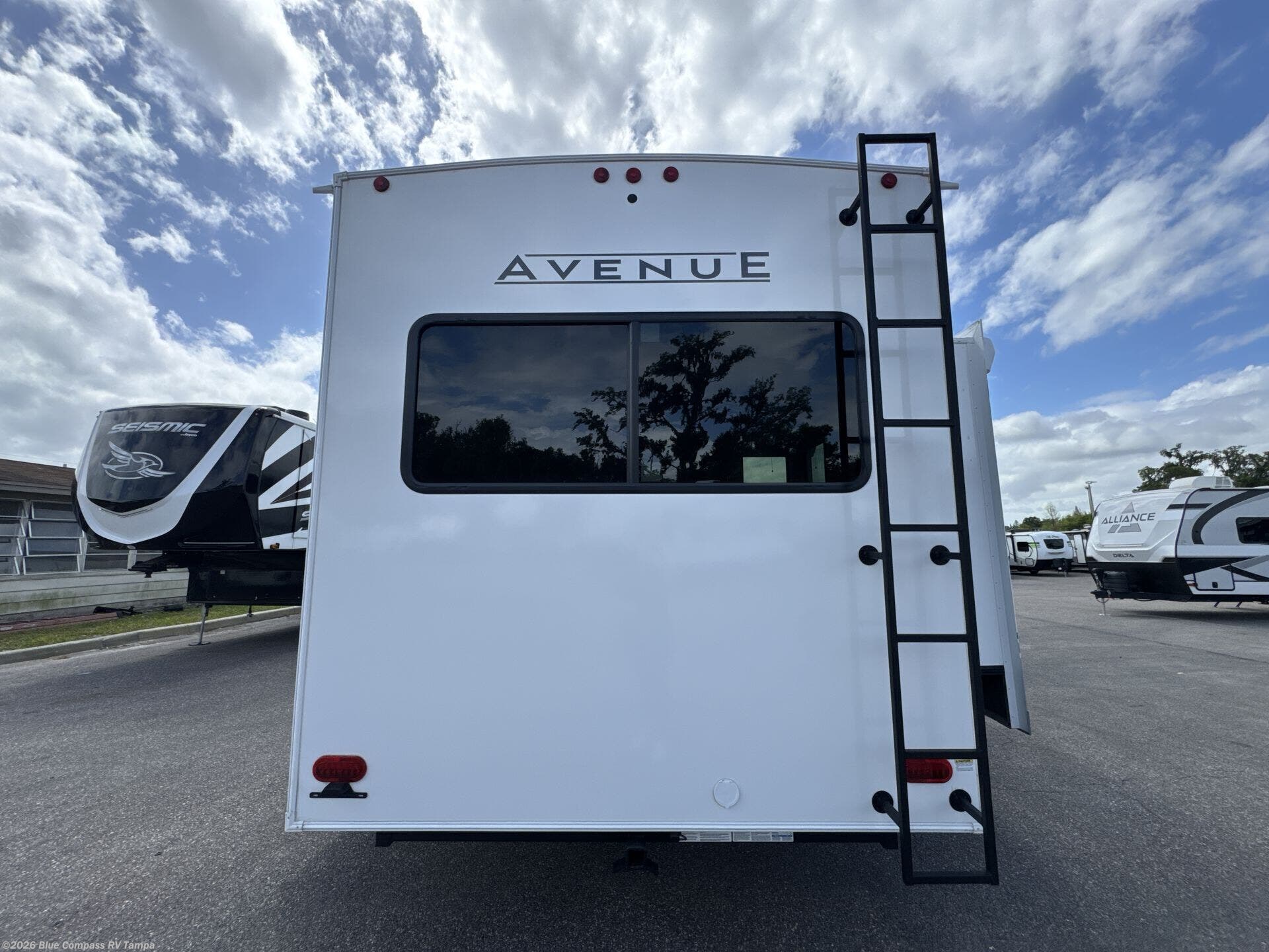 New 2026 Alliance RV Avenue 32RLS available in Dover, Florida