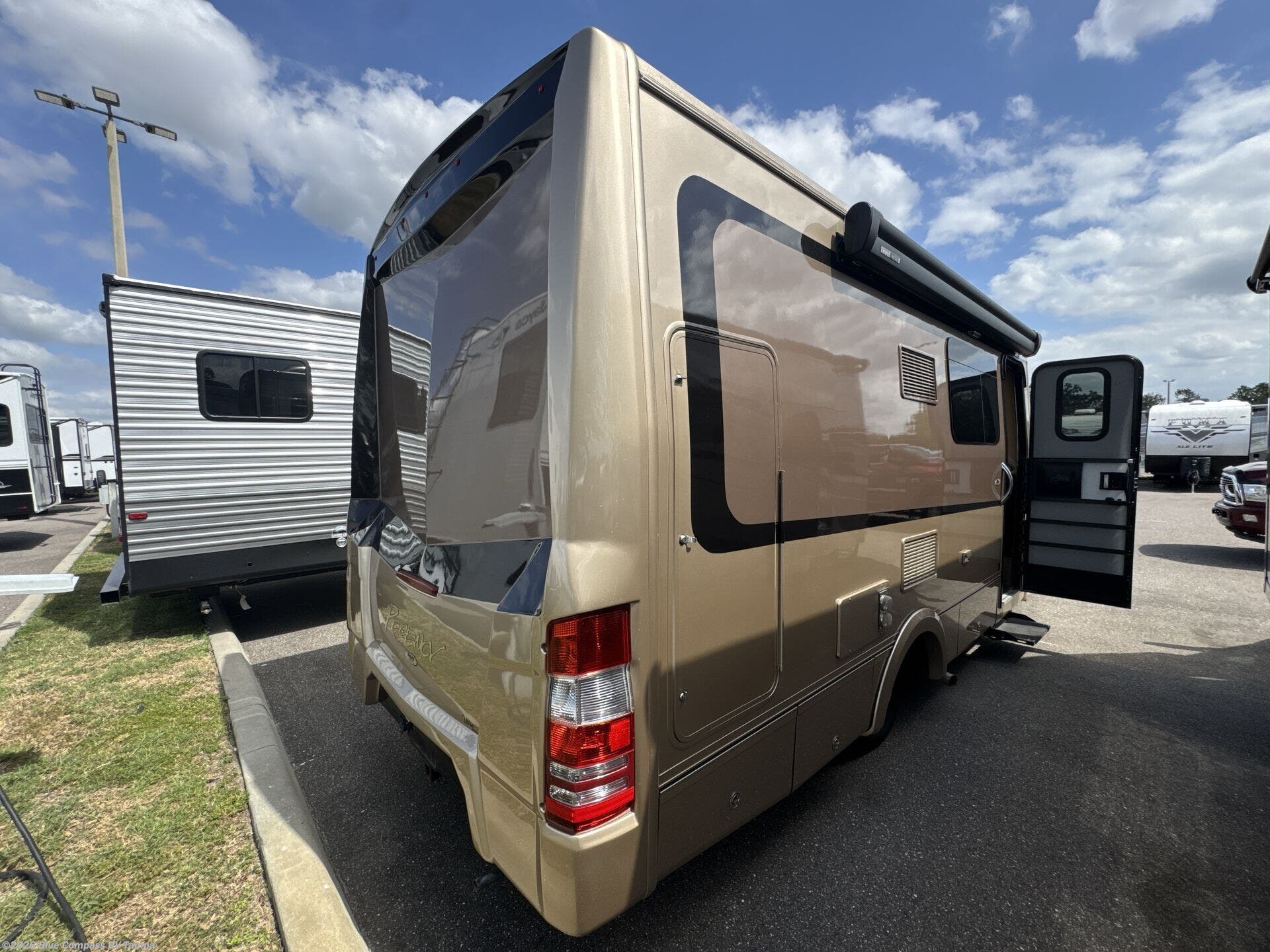 Regency Broughham Rv 2021 Regency Ultra Brougham UB25MB RV for Sale in Dover, FL 33527 ...
