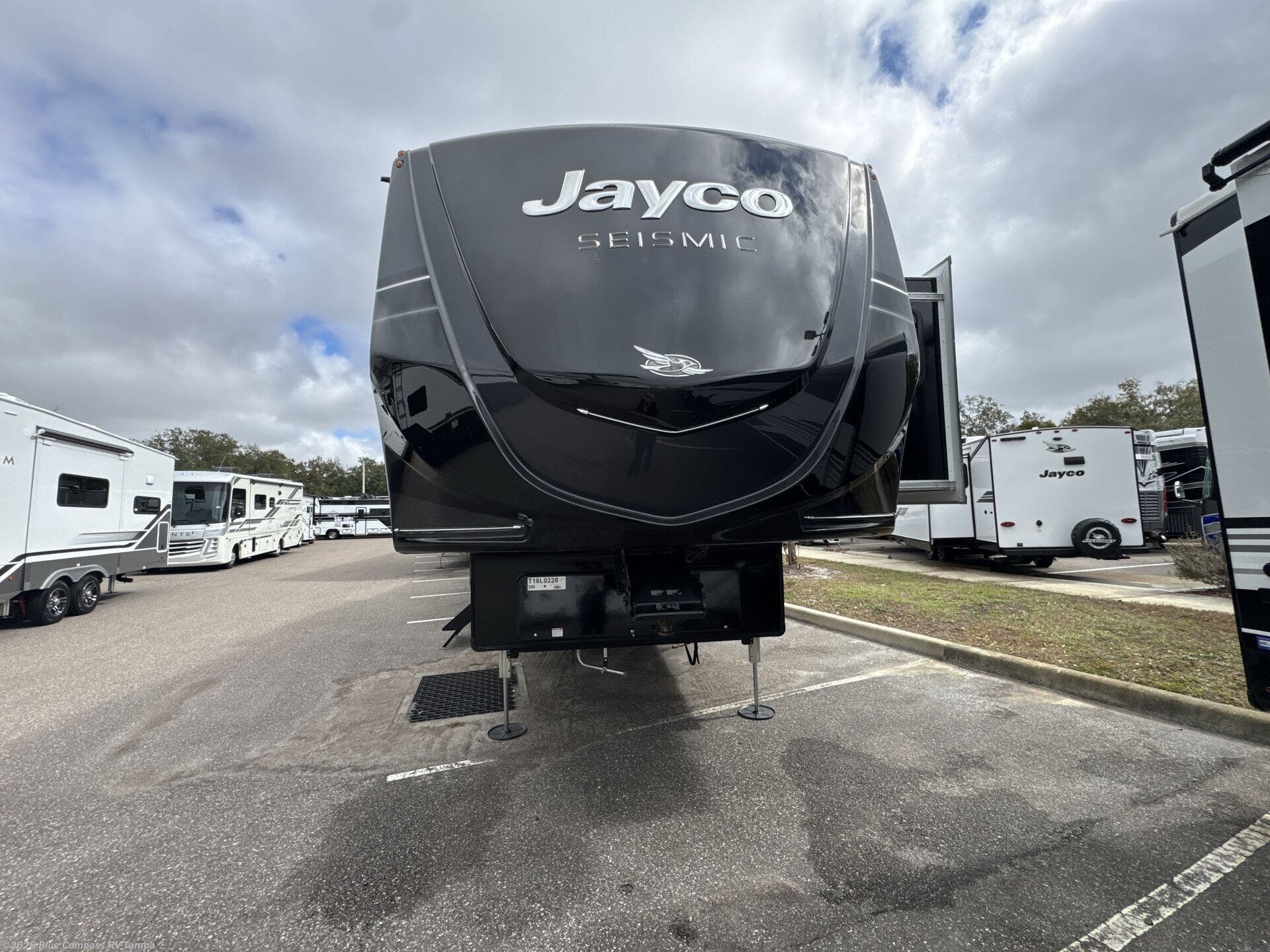 2026 Seismic 395 by Jayco from Blue Compass RV Tampa in Dover, Florida
