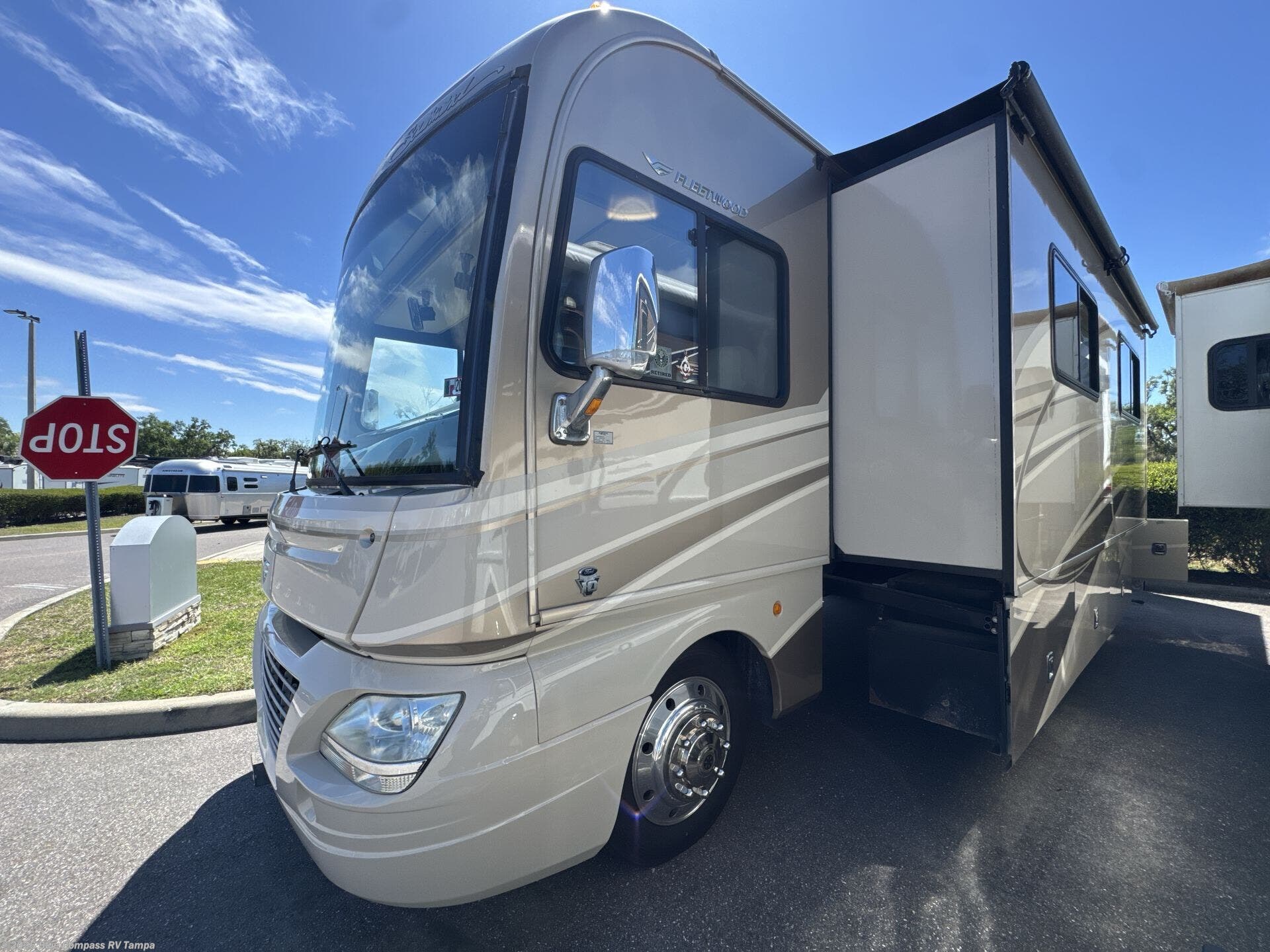 2014 Southwind 34A by Fleetwood from Blue Compass RV Tampa in Dover, Florida