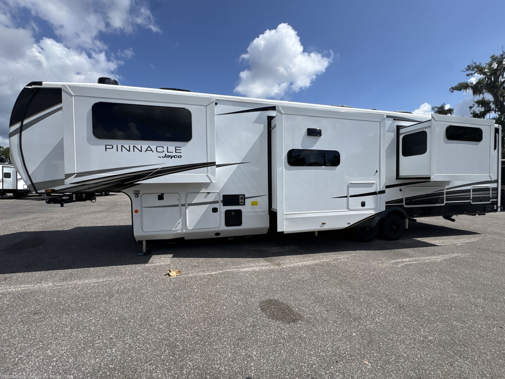 2026 Pinnacle 39FLOK by Jayco from Blue Compass RV Tampa in Dover, Florida