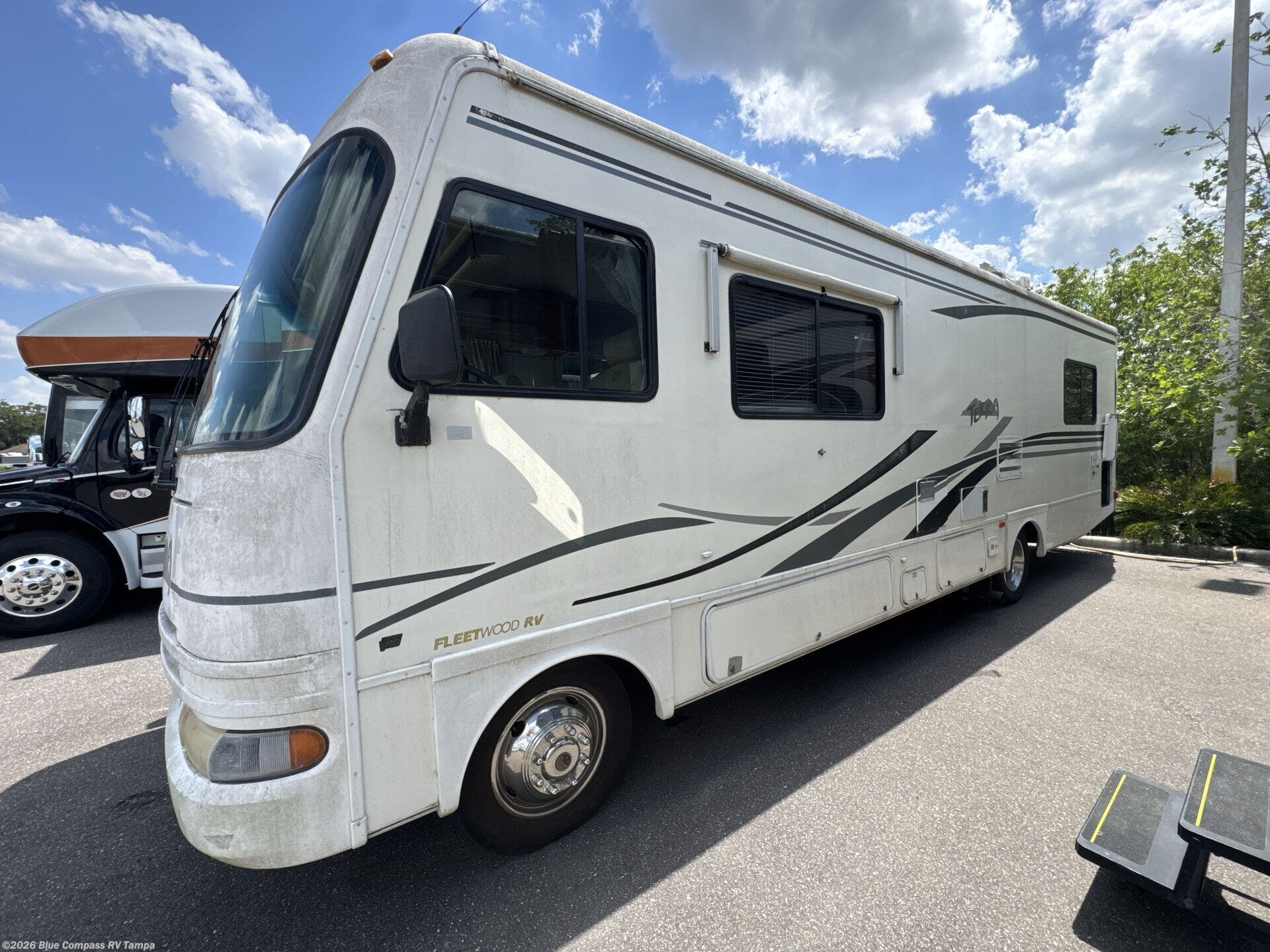 2002 Fleetwood Terra XL 31H - Used Class A For Sale by Blue Compass RV Tampa in Dover, Florida