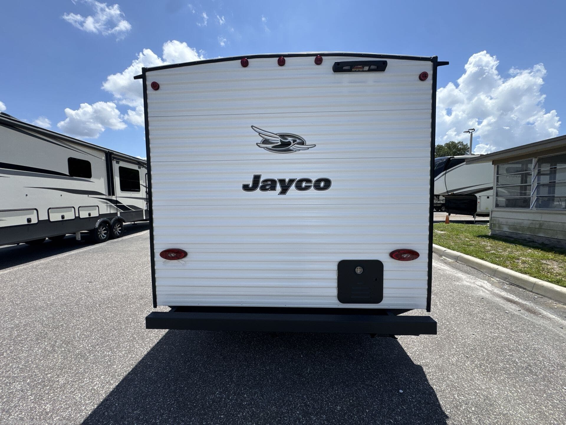 New 2026 Jayco Jay Flight SLX 172DB available in Dover, Florida