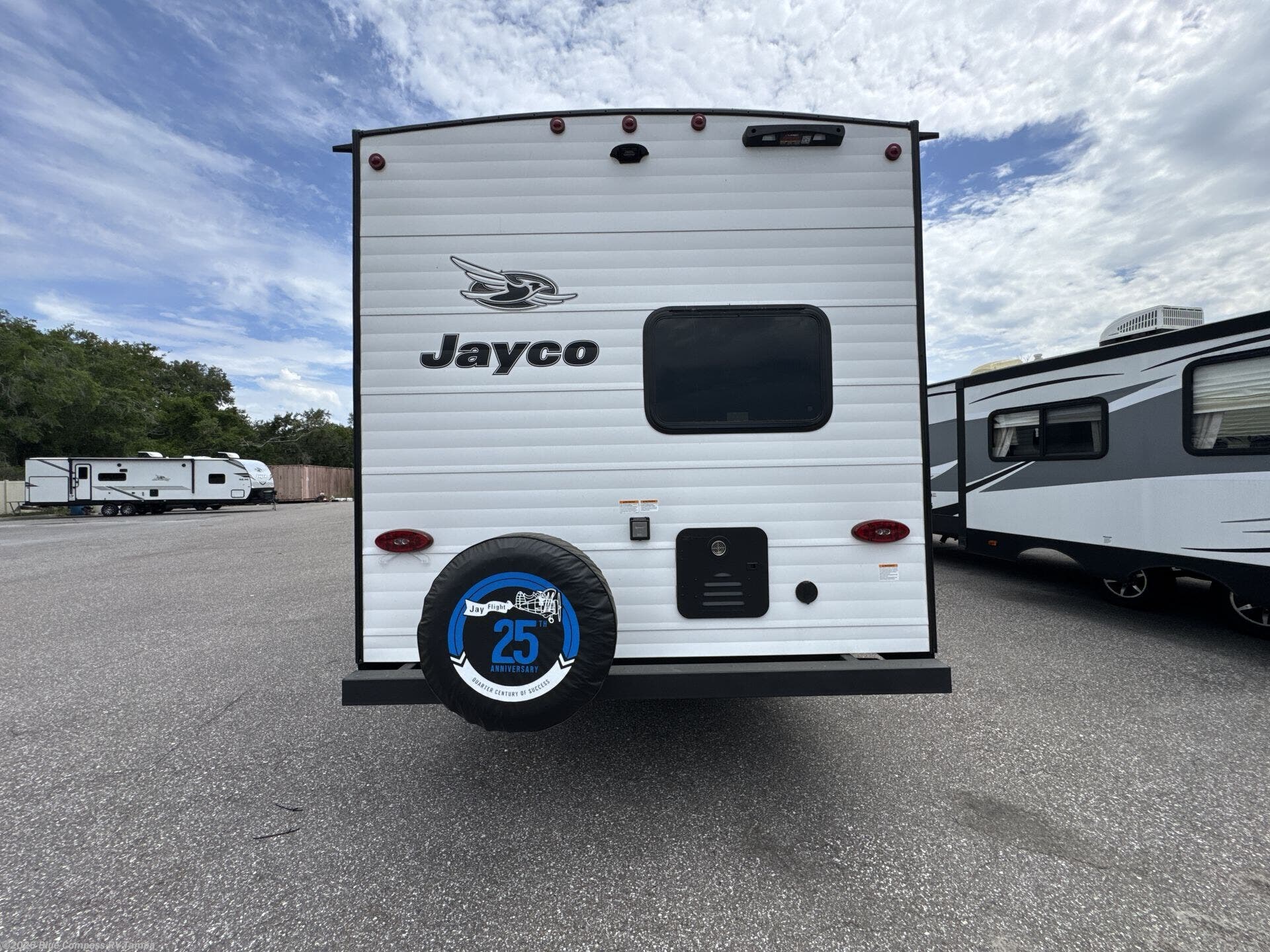 New 2027 Jayco Jay Flight SLX 261BHS available in Dover, Florida