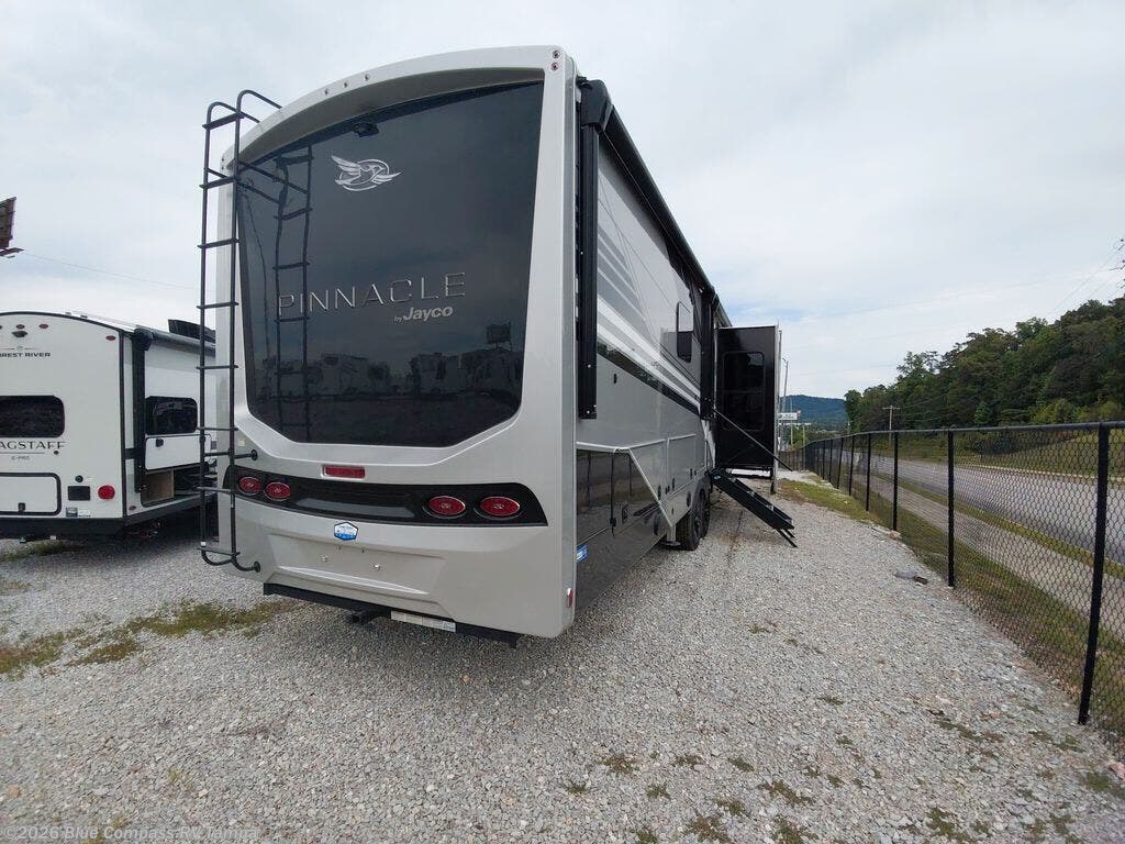 New 2026 Jayco Pinnacle 39FLOK available in Dover, Florida