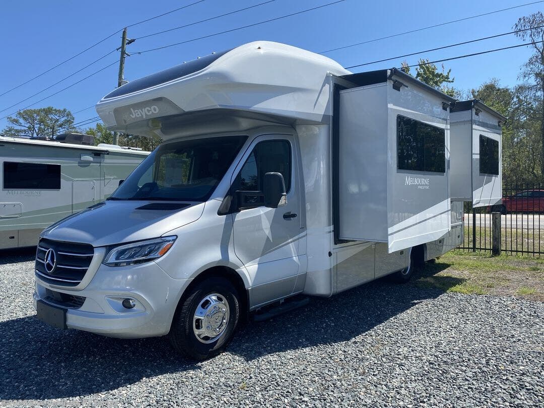 New 2026 Jayco Melbourne Prestige 25LP available in Dover, Florida