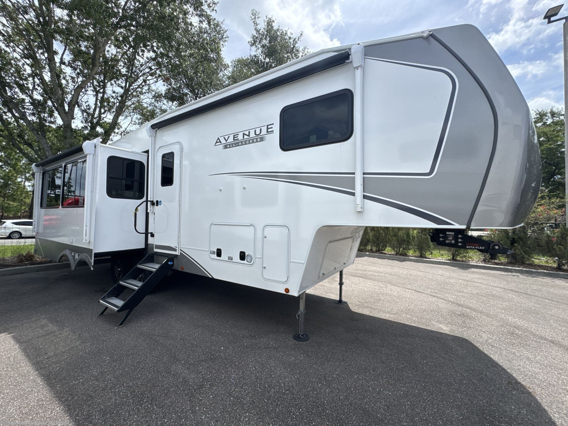 New 2026 Alliance RV Avenue All-Access 29RL available in Dover, Florida