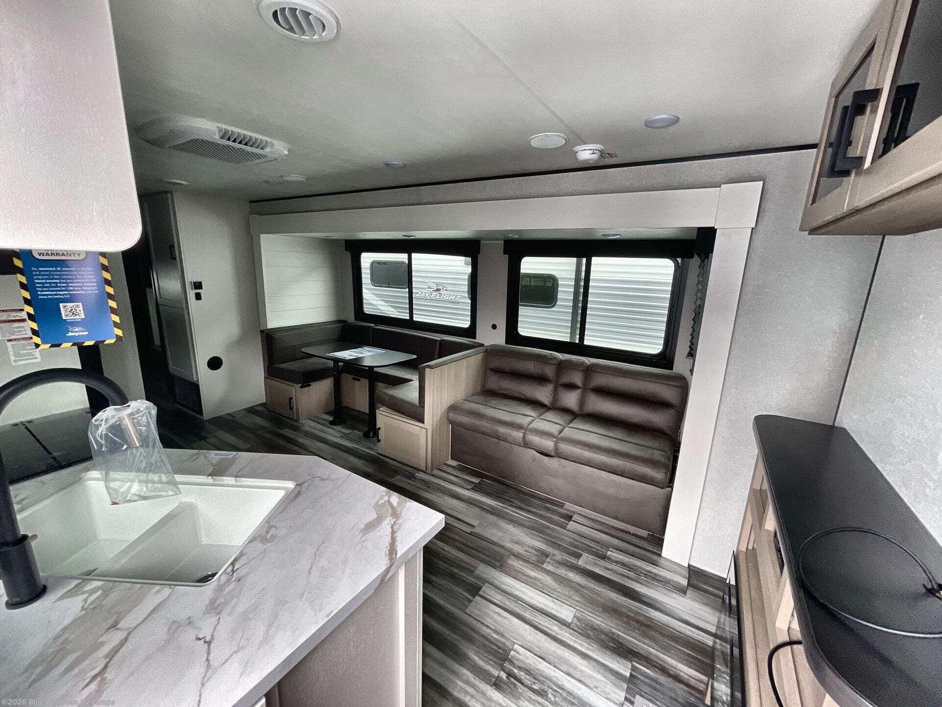 New 2026 Jayco Jay Flight SLX 321BDS available in Dover, Florida