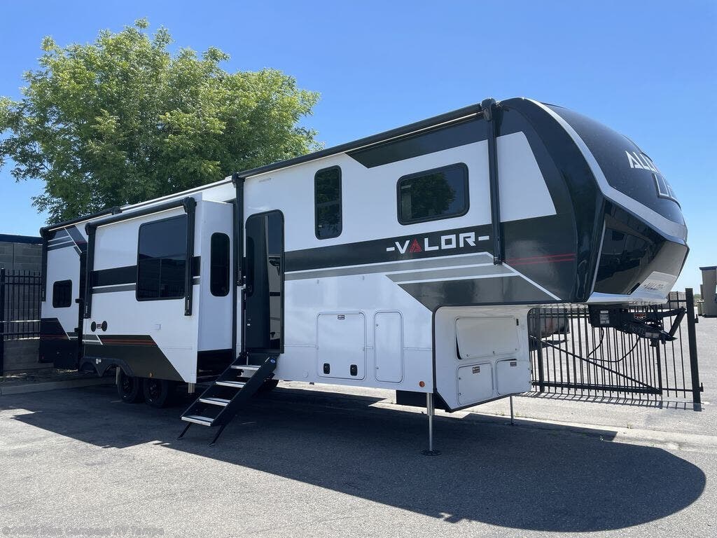 New 2026 Alliance RV Valor 37V11 available in Dover, Florida