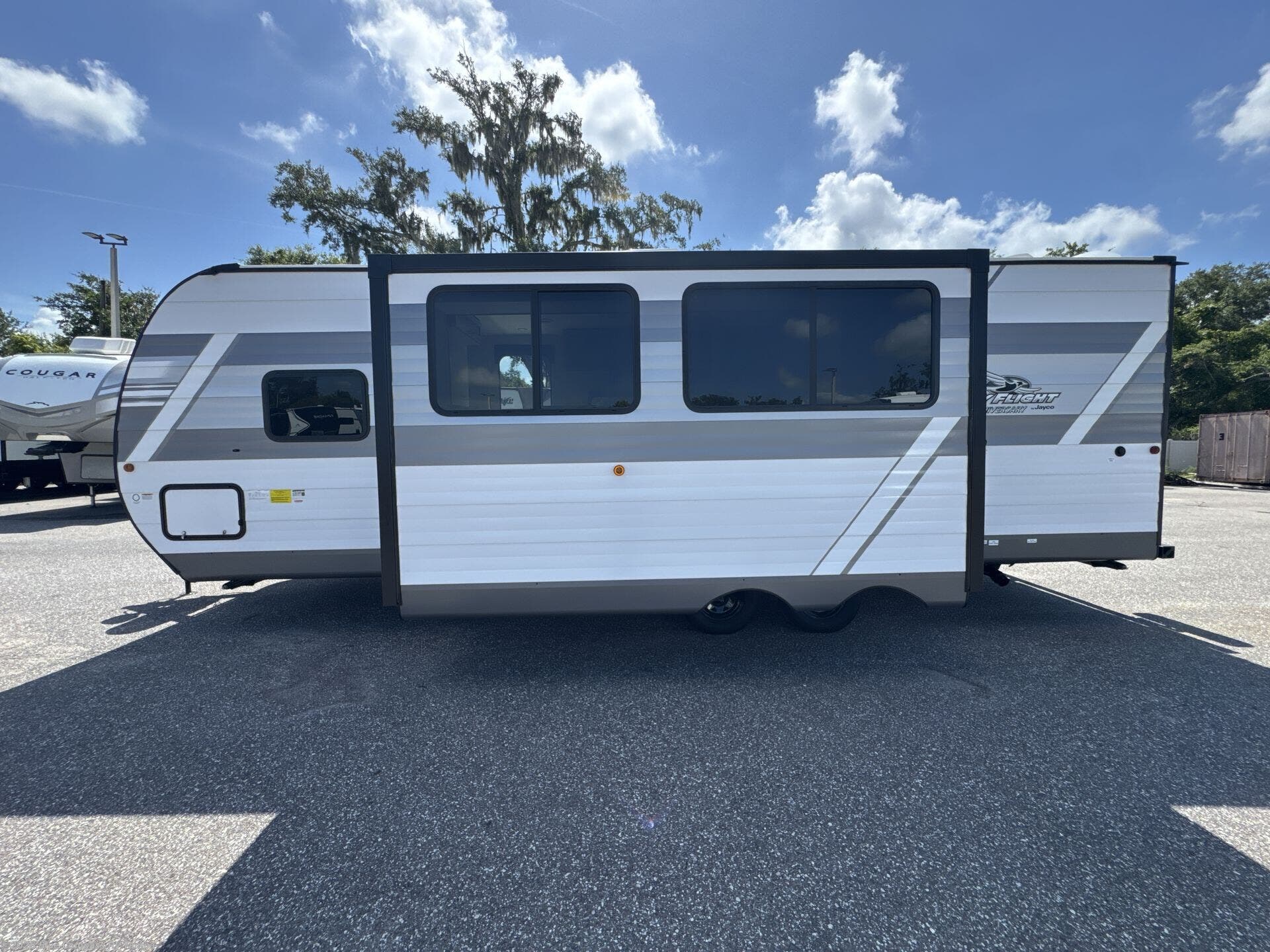 2027 Jayco Jay Flight 261BHS - New Travel Trailer For Sale by Blue Compass RV Tampa in Dover, Florida