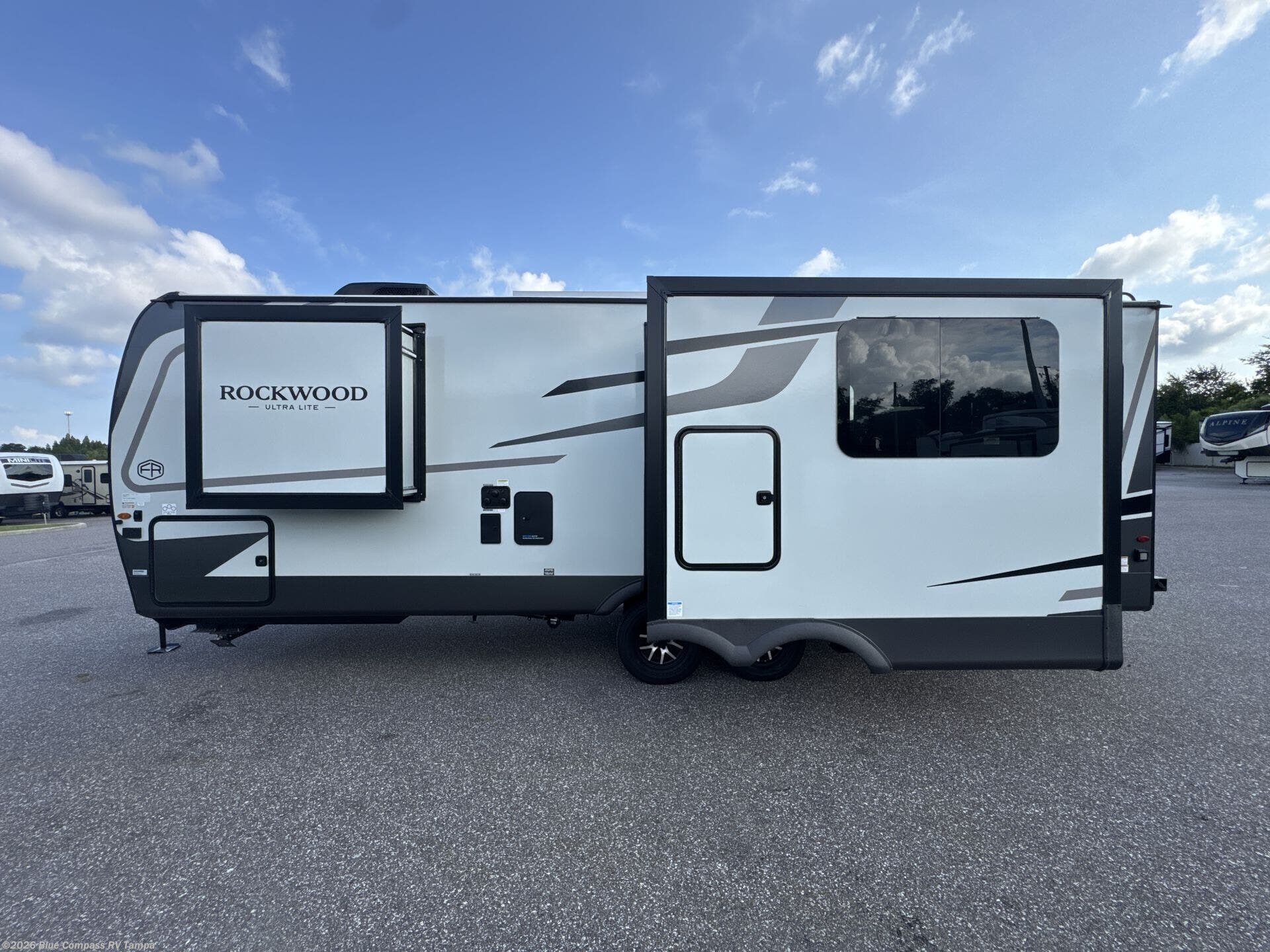 2027 Rockwood Ultra Lite 2618RD by Forest River from Blue Compass RV Tampa in Dover, Florida
