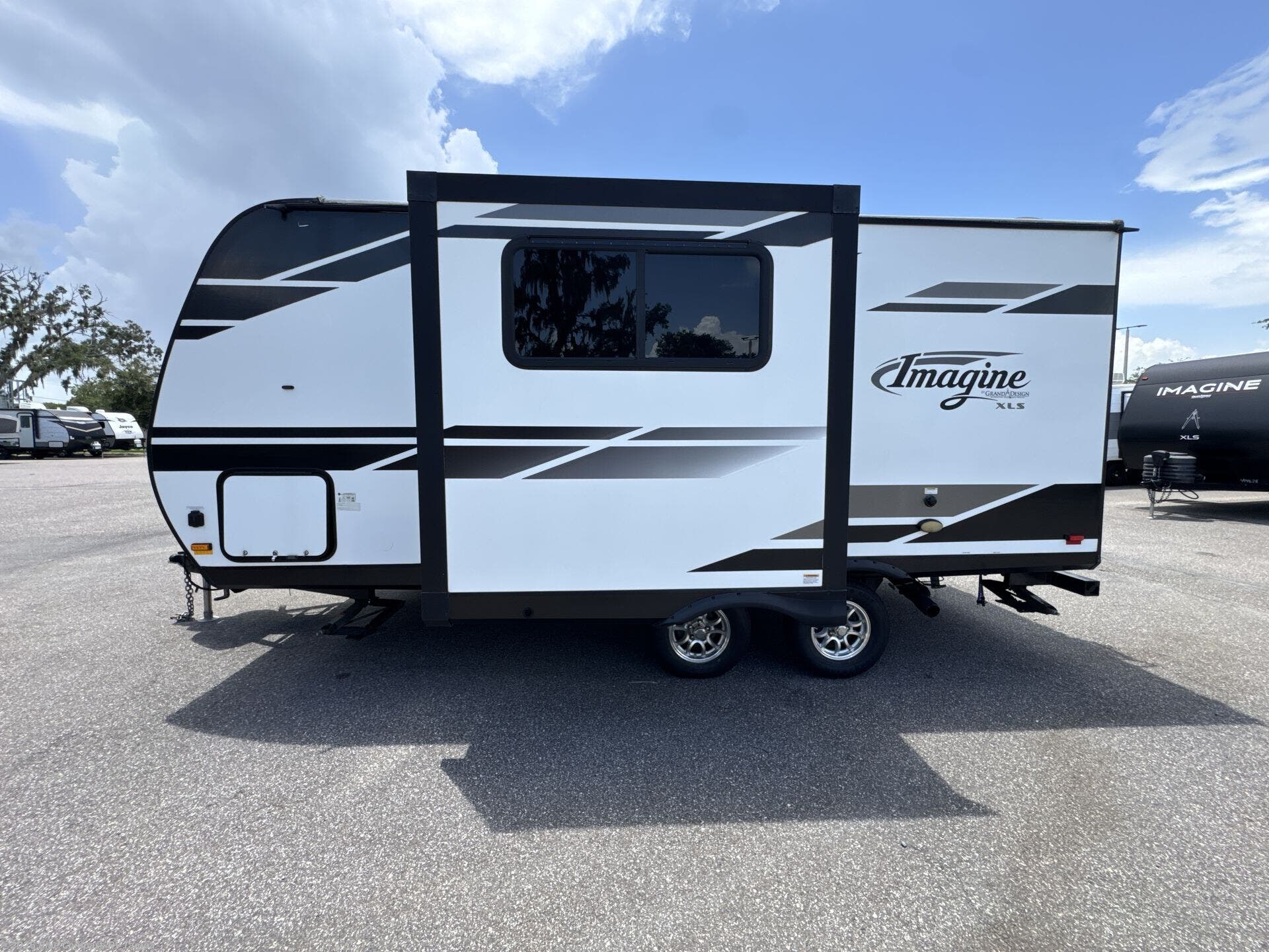 2019 Imagine XLS 17MKE by Grand Design from Blue Compass RV Tampa in Dover, Florida
