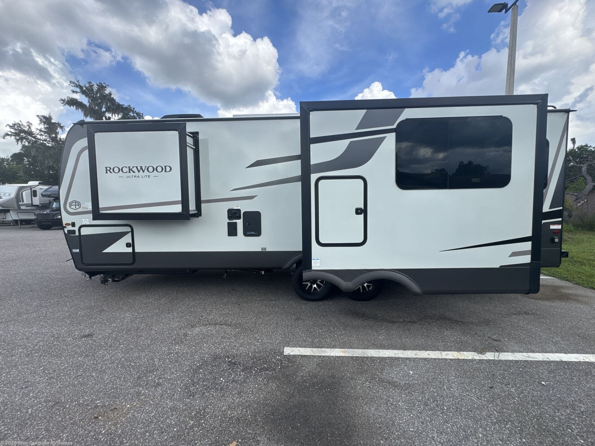 2027 Rockwood Ultra Lite 2618RD by Forest River from Blue Compass RV Tampa in Dover, Florida
