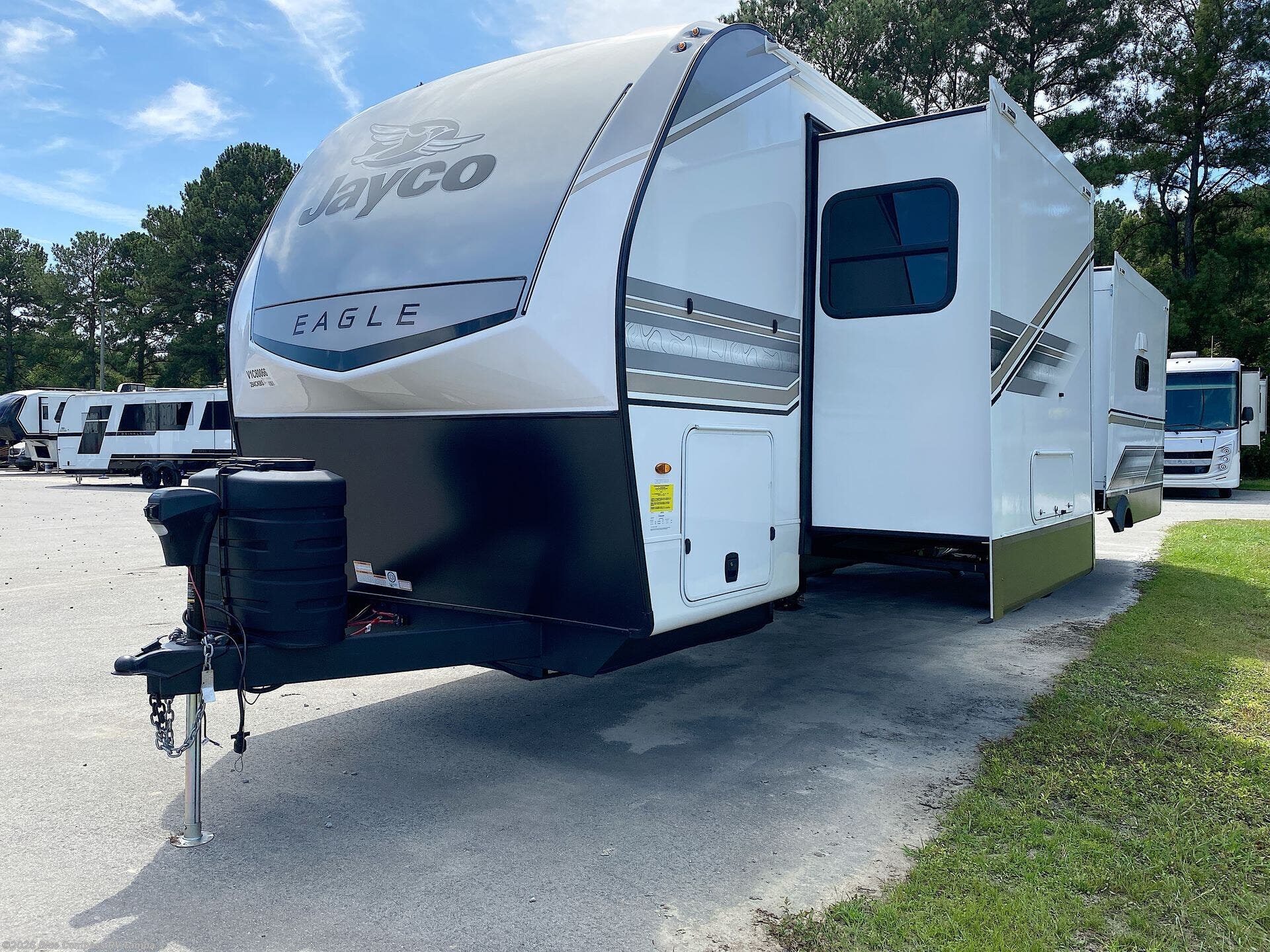 New 2027 Jayco Eagle 294CKBS available in Dover, Florida