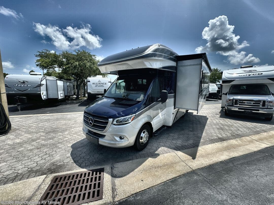 Used 2024 Entegra Coach Qwest 24R available in Dover, Florida