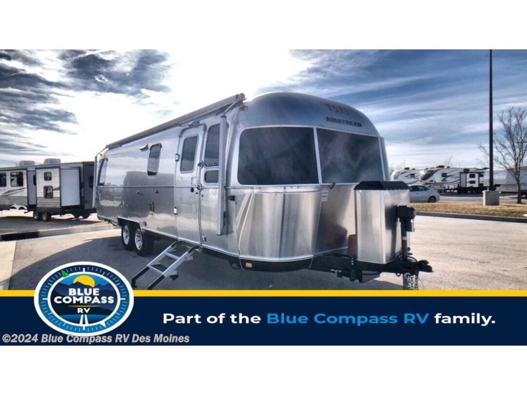 Used 2022 Airstream Classic 30RB available in Altoona, Iowa