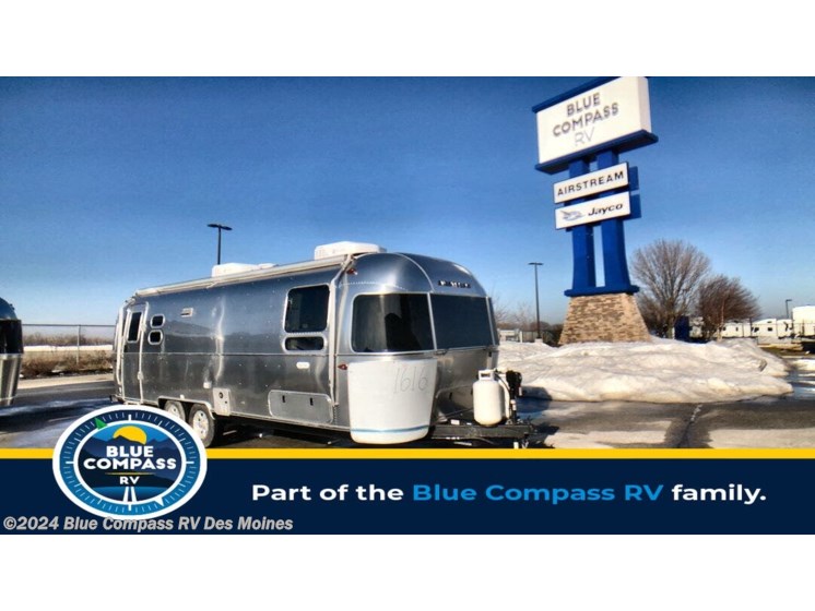 New 2024 Airstream Flying Cloud 27FB Twin available in Altoona, Iowa