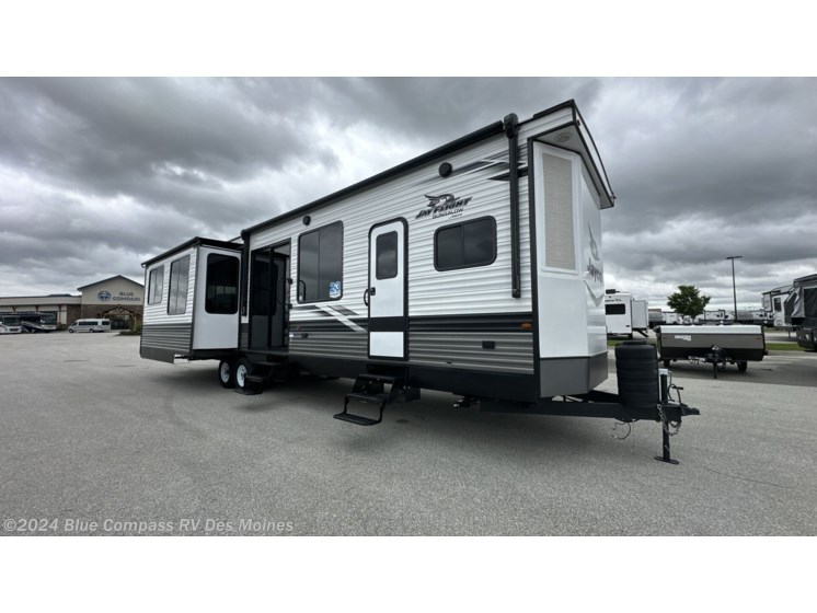 New 2024 Jayco Jay Flight Bungalow 40RLTS available in Altoona, Iowa