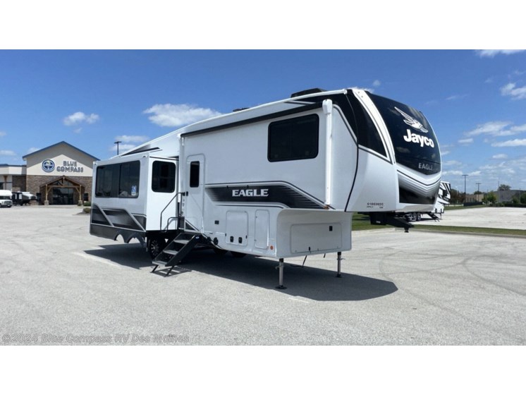 New 2025 Jayco Eagle HT 29RLC available in Altoona, Iowa