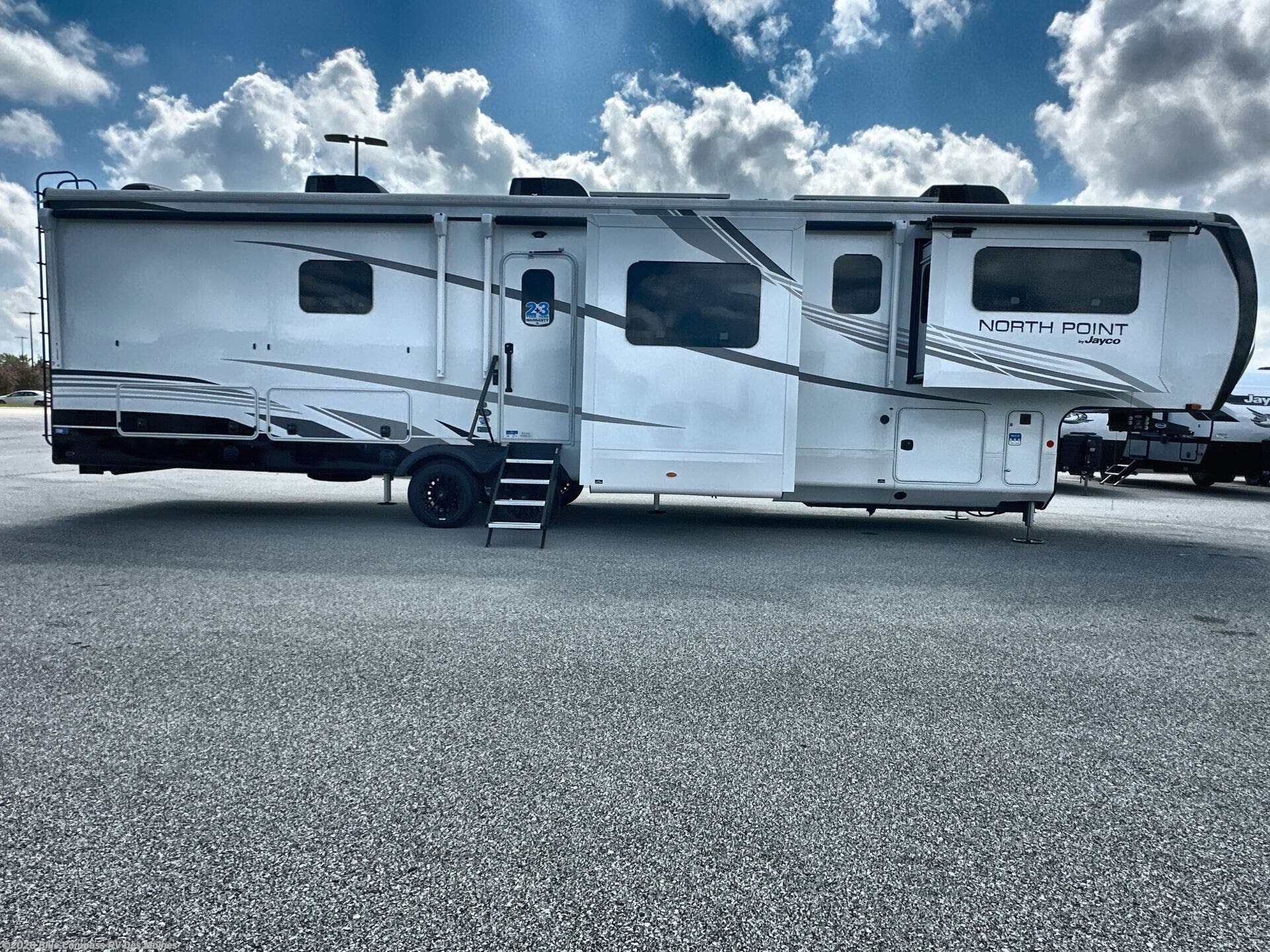 2026 North Point 382FLRB by Jayco from Blue Compass RV Des Moines in Altoona, Iowa