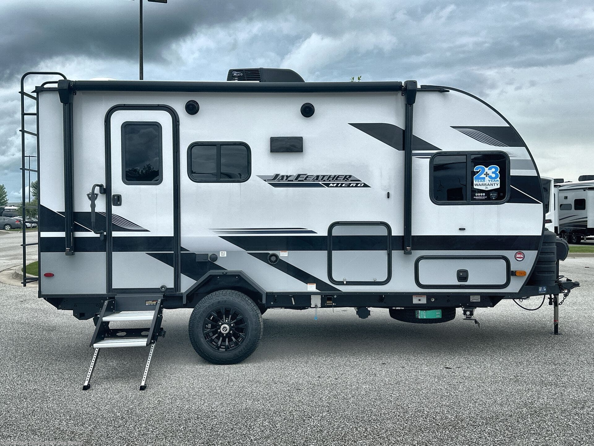 2025 Jay Feather Micro 166FBS by Jayco from Blue Compass RV Des Moines in Altoona, Iowa