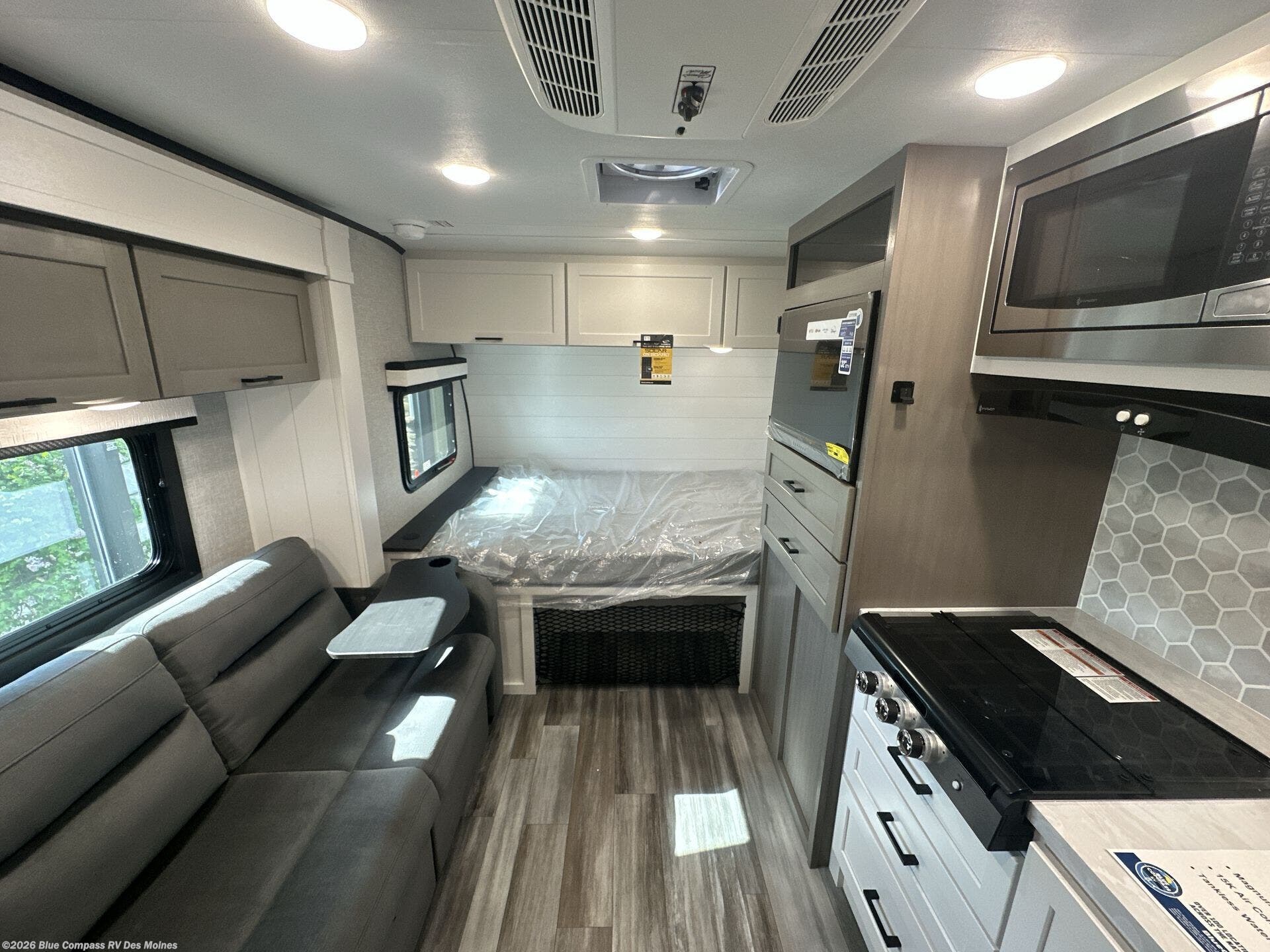 2025 Jay Feather Micro 166FBS by Jayco from Blue Compass RV Des Moines in Altoona, Iowa