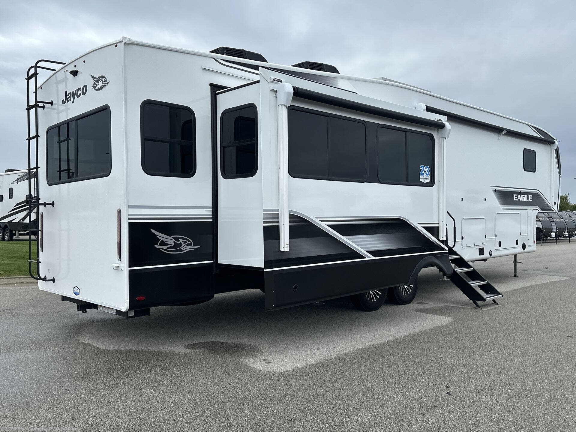 New 2026 Jayco Eagle 355MBQS available in Altoona, Iowa