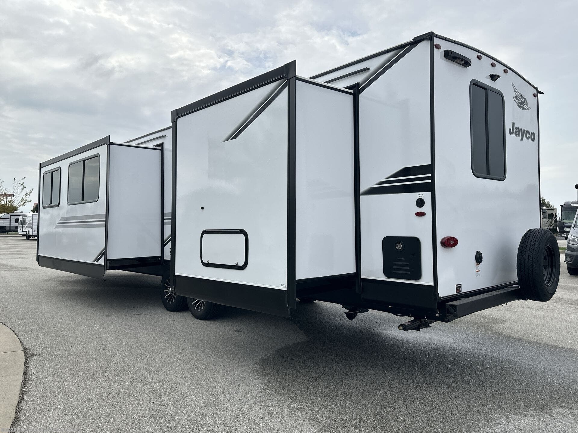 2026 Jay Flight SLX 380DQS by Jayco from Blue Compass RV Des Moines in Altoona, Iowa